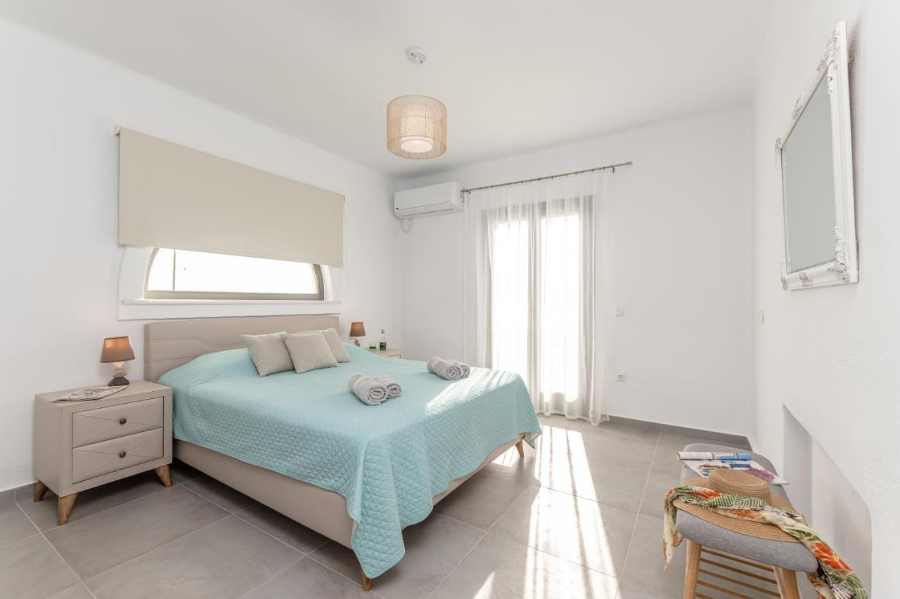 Dionysus House And Ariadne Apartment สเตลิดา ภายนอก รูปภาพ