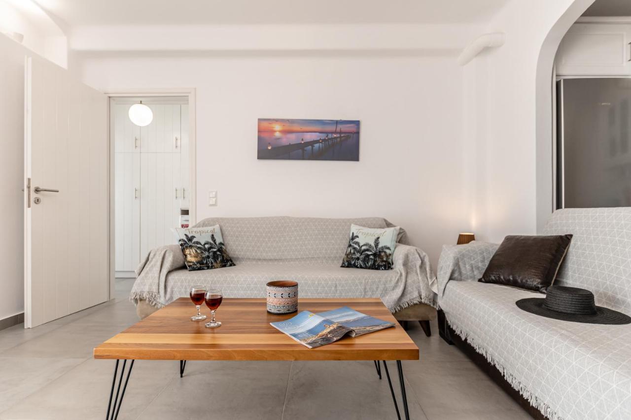 Dionysus House And Ariadne Apartment สเตลิดา ภายนอก รูปภาพ